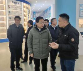 安徽省副省長(zhǎng)李中一行參觀(guān)企業(yè)